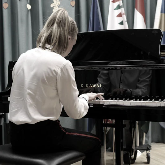 zeneiskola kawai 03 koralak