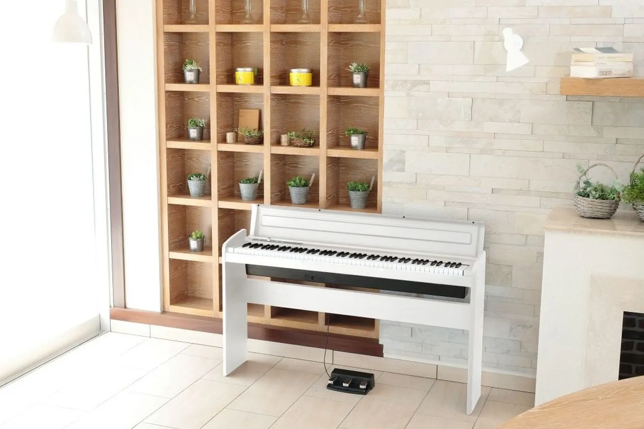 Korg LP-180 Slim - Image 4